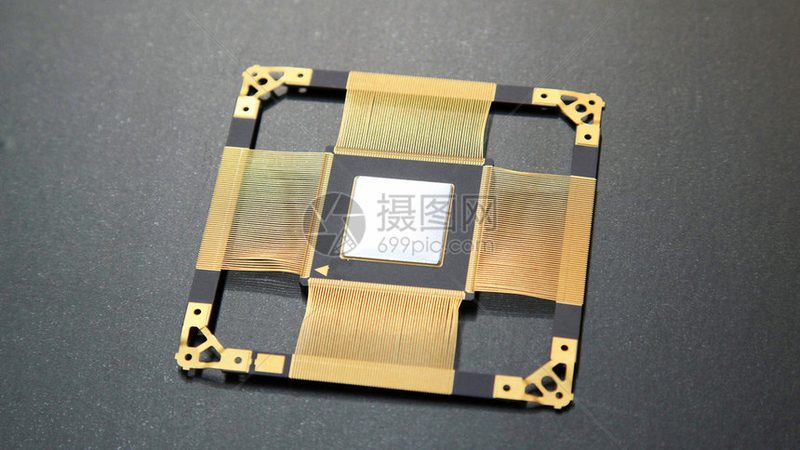 在选型时，需要关注以下关键参数：