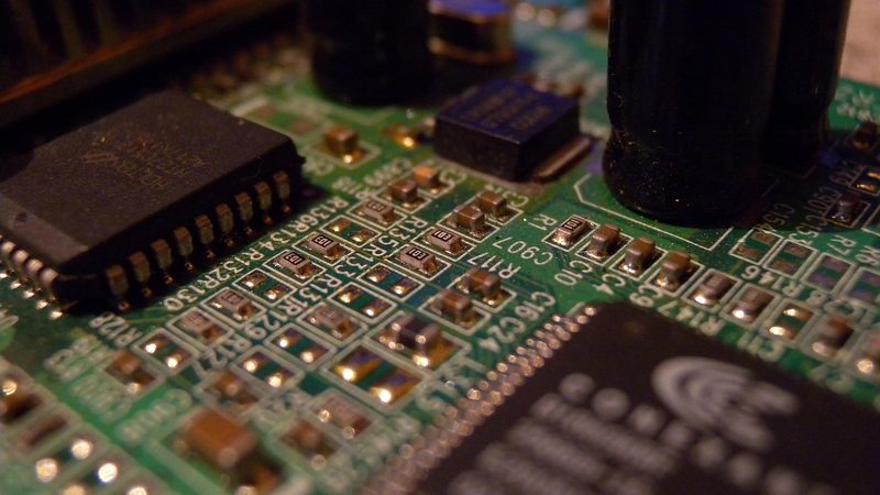PCB光刻胶与干膜：揭秘两者的本质区别与应用场景